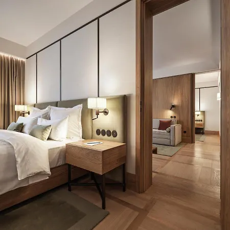 The Julius 5* Prague