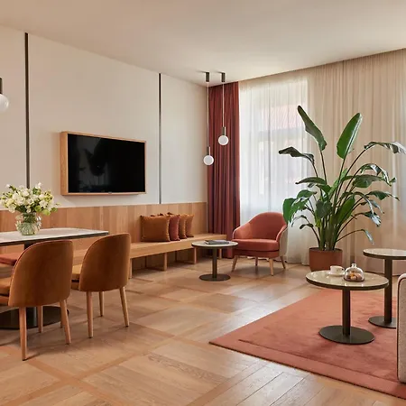 The Julius Hotel 5*