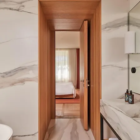 The Julius 5* Prague