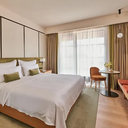 Hotel The Julius