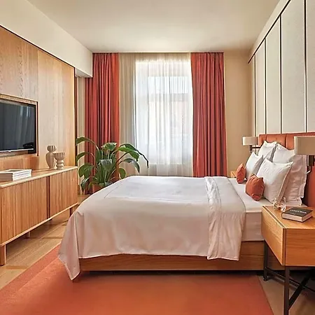 The Julius 5* Praha